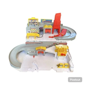 Mattel Hot Wheels Service Centre Fold Away Garage Play Set Complete - Picture 1 of 6