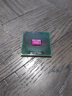 Intel Mobile Pentium Dual-Core 1.73GHz 1M 533 SLA2G CPU - Image 1 of 2