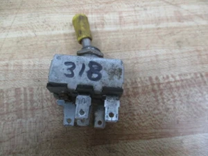 1988 JOHN DEERE 318 Lawn -PTO switch - Picture 1 of 3