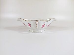 HEREND, RASPBERRY CHINESE BOUQUET SAUCE BOAT (220), HANDPAINTED PORCELAIN (J365)