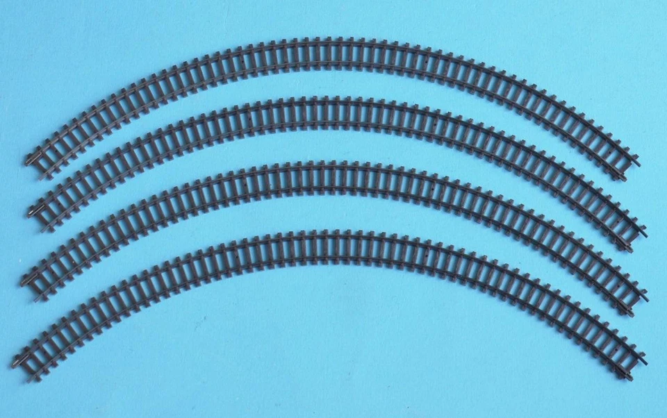 ARNOLD TRACK N GAUGE HN 8004 x 4 CURVE R1 = 192 mm ARC 90° 4 MAKE A CIRCLE - Image 1 of 1