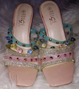 Scarpe sandali Rouge misura 8 perle cristallo strass tacco 4 1/2 beige multicolore - Foto 1 di 22