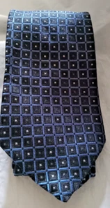VAN HEUSEN Blue Silk Geometric Neck tie 57 inch long 4 inch wide - Picture 1 of 6