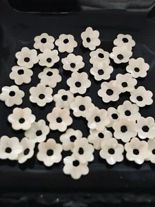 Sequins 6mm Cream Light Ivory Gloss Flower Bowl Cup Shape Choose Pack Size - Picture 1 of 2
