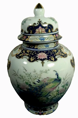 Ginger Jar TOYO Japanese Collectible Handpainted Peacock Porcelain 9" Vase - Image 1 of 4