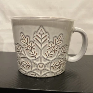 20 fl oz (591 ml) Light Gray Snowflake Soup Mug With Lid - Picture 1 of 6