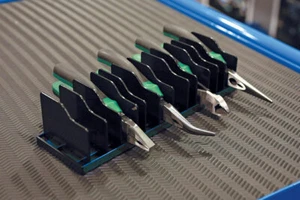 Plier Rack Holder Storage Size: 305 x 90mm x 70mm ABS Plastic / Aluminium - Picture 1 of 8