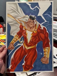 SHAZAM 10X16" PINUP ART ORIGINALE DI FAMOUR DC MARVEL ARTIST THONY SILAS - Foto 1 di 3