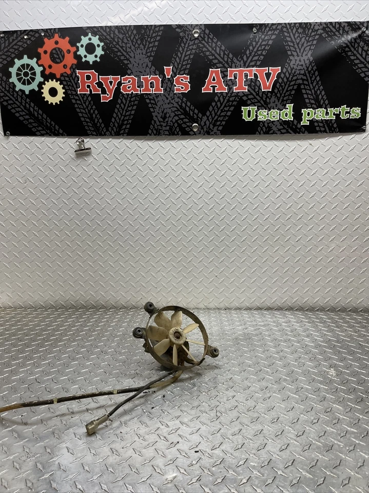 Yamaha Grizzly 600 1998 4x4 ATV usado OEM ventilador de refrigeración eléctrico Foto 1 de 4
