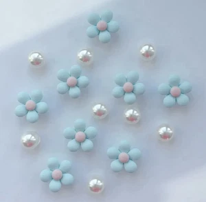 2x Croc Charms Flower & Pearl Set | Blue Pink Jibbitz Shoe Accessories for Crocs - Picture 1 of 4