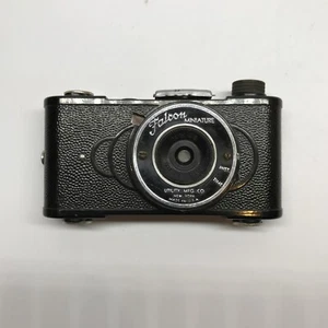 FALCON MINIATURE CAMERA UTILITY MFG. CO. MADE IN USA VINTAGE 40s UNTESTED - Picture 1 of 11