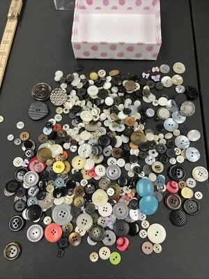 Auntie’s Button Box Dress Shirt Buttons All Sizes Plastic, 13.8 0z W/box 6”x4” - Image 1 of 4