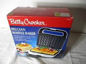 Panadero de gofres belga blanco Betty Crocker BC-1957 antiadherente ~ PROBADO Y FUNCIONANDO - Imagen 1 de 11