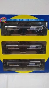 New Athearn 30k Gallon Ethanol Tank Car 3 pack ( Eco - Energy ) - Picture 1 of 5
