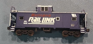 Atlas N Scale Standard Cupola Caboose Montana Rail Link Rd# 1008 - Picture 1 of 6