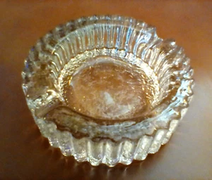 CENICERO DE VIDRIO TRANSPARENTE VINTAGE 4" VIDRIO ARTÍSTICO TEXTURIZADO MCM - Imagen 1 de 9