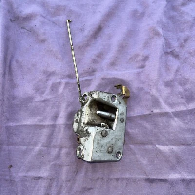 72-89 Mercedes R107 380SL 450SLC 380SLC RIGHT Side Door Lock Latch Actuator OEM - Image 1 of 2