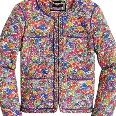 Chaqueta J Crew Acolchada Dama Estampado Liberty Margaret Annie Talla 2 Floral Casa Usada en Excelente Condición Foto 1 de 4