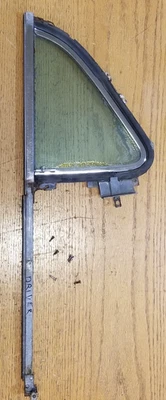 Крыло вентиляционное окно водительская дверь 1949-54 Chevrolet Chevy Pontiac Chieftain - Изображение 1 из 4