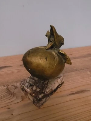 ORIGINAL CHICK BRONZE  STATUE. 10x10x16 cm. - image 1 of 4