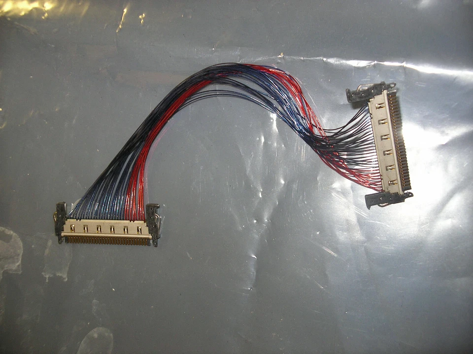 TV Display Kabel  für Sharp LC-32BT8E  TV  - Bild 1 von 1