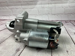 GM OEM Starter Motor 2015-20 Sierra Silverado Savana Suburban Express 2500 3500 - Picture 1 of 4