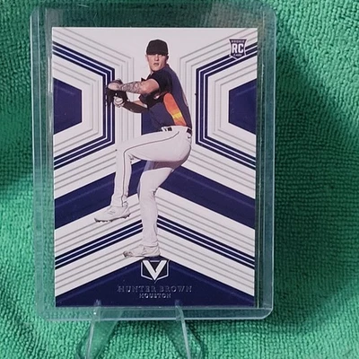 2023 Panini Chronicles - Vertex Hunter Brown #24 - Image 1 of 4