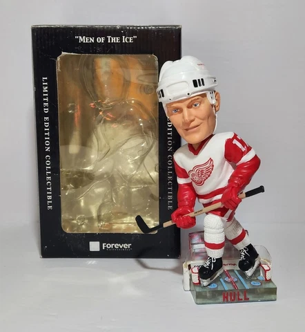 02 Forever Collectibles Brett Hull Detroit Red Wings Limited Edition Bobblehead Cover