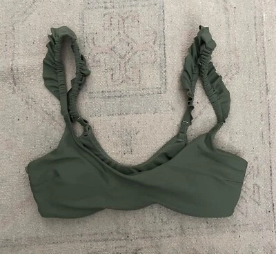 Top de natación de bikini con volantes Aerie verde salvia talla XS Foto 1 de 4