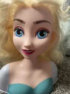 DISNEY : ELSA FROZEN Doll Styling Head, Blonde Hair Blue Eyes - Picture 1 of 3