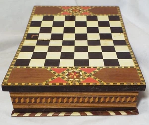 Old MARQUETRY Inlaid Wood MINI TRAVEL FOLDING CHESS BOARD SET w/ Pieces - Picture 1 of 17