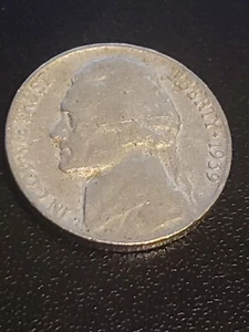 1939 JEFFERSON  NICKEL - 5 Cents - - Picture 1 of 2