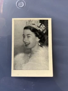 QUEEN ELIZABETH RARE trading CARD 1953 - Picture 1 of 2