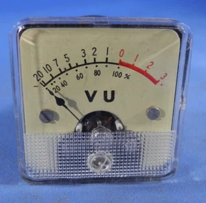 VINTAGE VU METER AUS RADIO AUDIO ESTATE - 2 JUWELEN - HERGESTELLT IN JAPAN (kostenloser Versand) - Bild 1 von 10