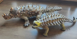 2 große Dinosaurier ~ Spielzeug ~ Spielsachen ~ TOLL !! - Bild 1 von 2