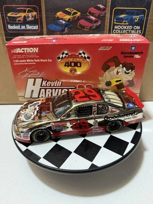 RARO* Kevin Harvick #29 Goodwrench Looney Tunes ouro branco 2001 1/24 fundido - Imagem 1 de 4