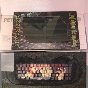 Dry Studio PETBRICK 65 Wireless Keyboard - Higround x JJK Sukuna Keycaps - Picture 1 of 5