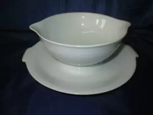 Rosenthal Classic Rose Collection Plain White Gravy Boat/Stand (1st) - Picture 1 of 2