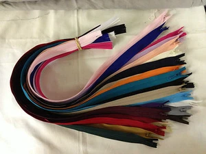 1 X 22" (56cm)YKK NYLON CONCEALED CLOSED-ENDED ZIPS AVAILABLE IN VARIOUS COLOURS - Picture 1 of 24