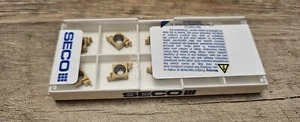 (10 Pcs) SECO 10ER0.50R CP300 Carbide Grooving Inserts EDP 51506 00011212 - Picture 1 of 3