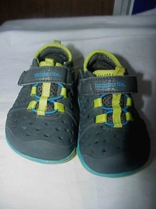 BOYS  SHOES SIZE 4 STRIDE RITE GRAY YELLOW BLUE VELCO - Picture 1 of 7