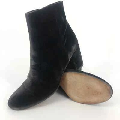 Vince Blakley Grey Velvet Block Heel Bootie Size 8 - Image 1 of 4