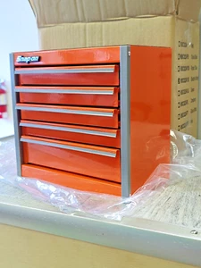 Snap-On™ Neu Elektrisch Orange Miniatur Boden Werkzeugkiste Unterschrank Mini LOGO - Bild 1 von 5
