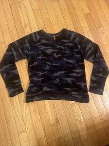 Athleta Girl Size XXL-16 Camo Cozy Cross Your Fingers Sweatshirt Navy/Gray - Picture 1 of 3