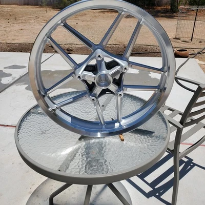 Harley V-Rod Night Rod Special VRSCDX 07-11 front 19x3.5 mag wheel rim — 第 1/4 张图片