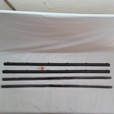 Puerta delantera de vidrio impermeable interior exterior para Daihatsu Feroza Rocky Sportrak L/R Foto 1 de 4