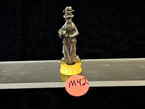 Disney Clue : Haunted Mansion Edition - Goofy - Game Piece Token - Picture 1 of 3