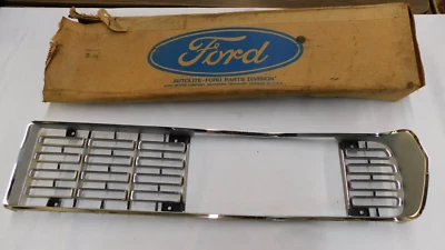 NOS OEM 1968 Ford Galaxie 500 XL LTD Diecast Grille Half Trim - Image 1 of 4