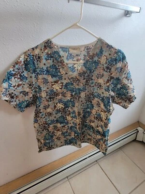 Brown And Blue Floral Tafford Scrub Top Womens Sz M - Image 1 of 2