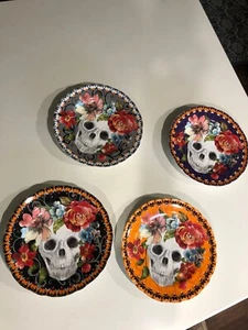 RARO 4 piezas 222 Quinta Calaveras de Azúcar "Marbella" Porcelana 8 1/2 Platos ¡Nuevo! - Imagen 1 de 5